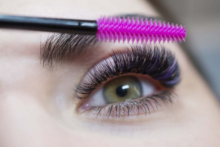 light mascara